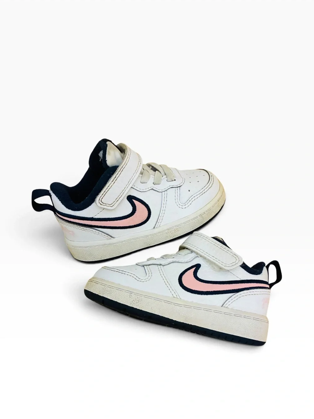 Nike Toddler Sneakers in White, Navy & Pink Size 5